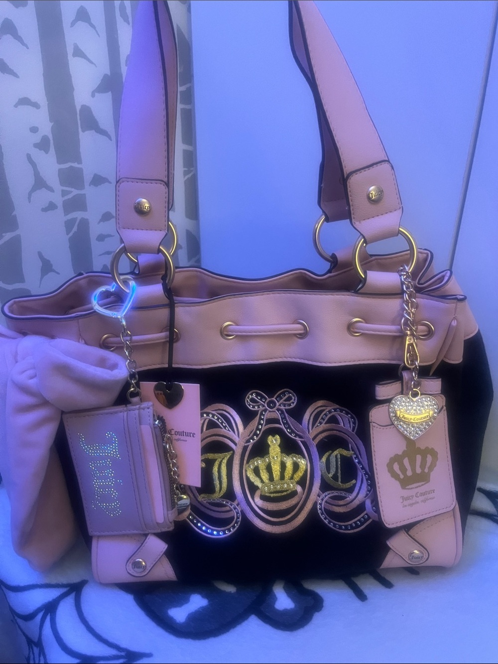 Juicy Couture daydreamer 🖤🩷